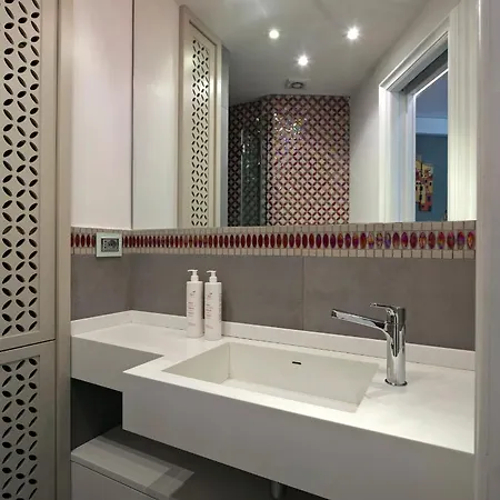 Elegant At Chiaia By Wonderful Italy Apartment